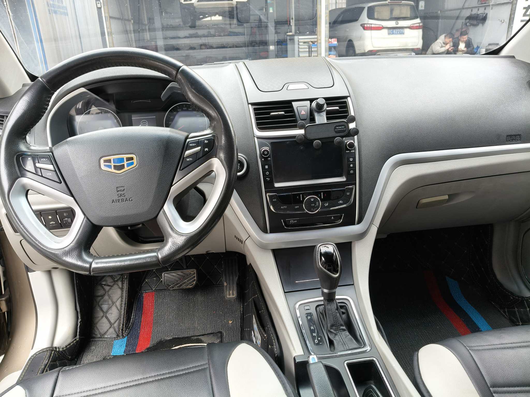 GEELY Emgrand 2016 #8 GEELY Emgrand 2016 car image #8