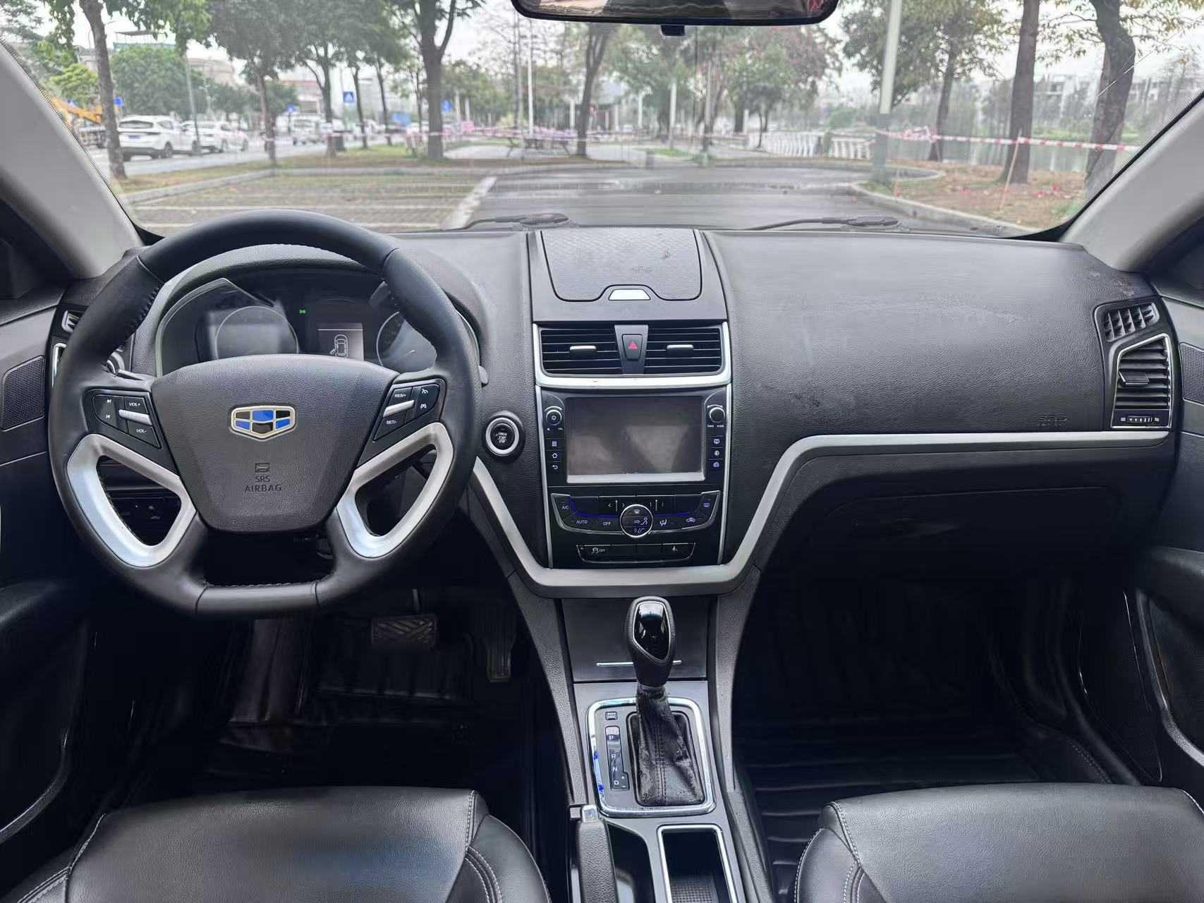 GEELY Emgrand 2016 car image #8