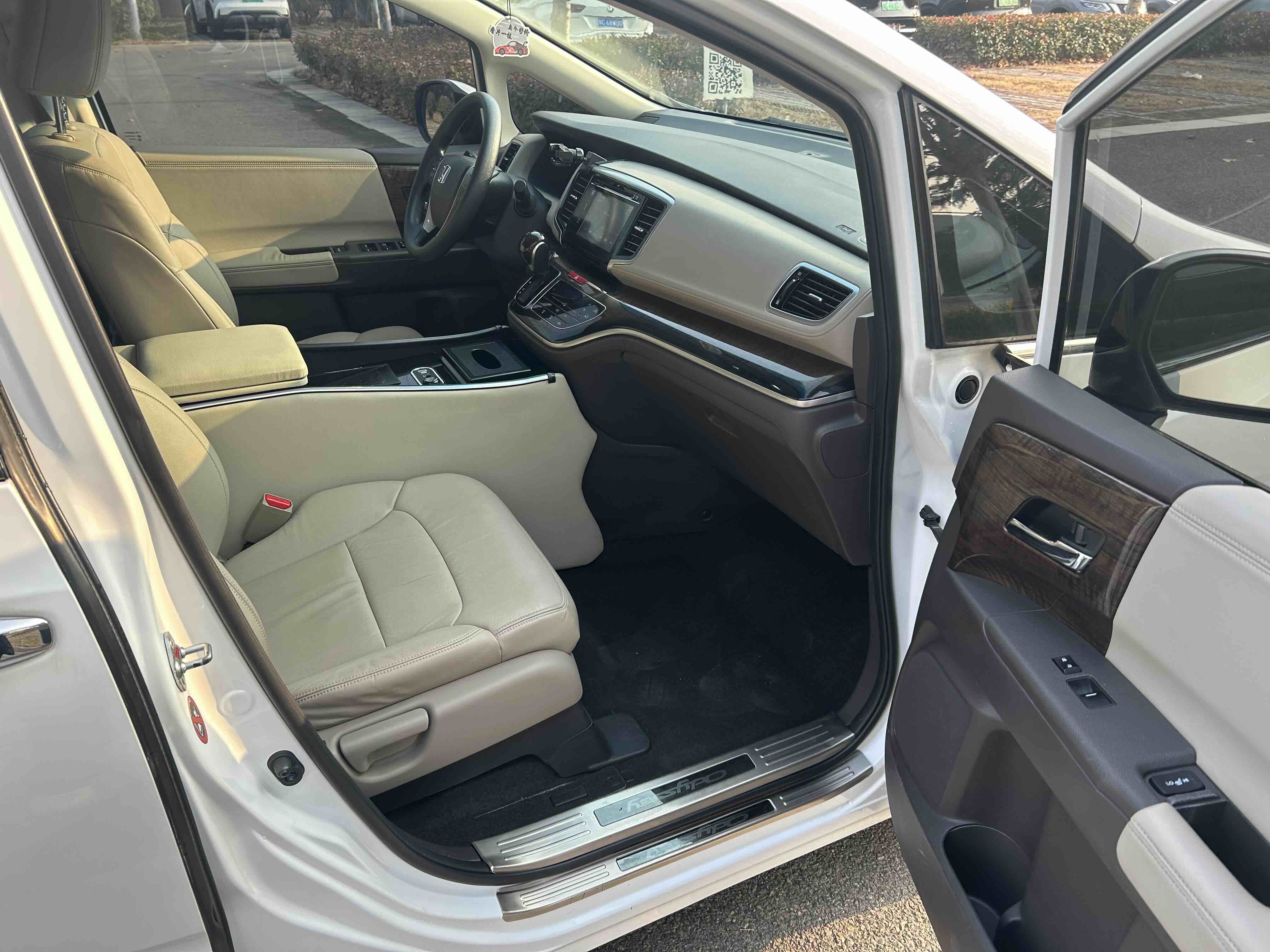 Honda ODYSSEY 2017 car image #8