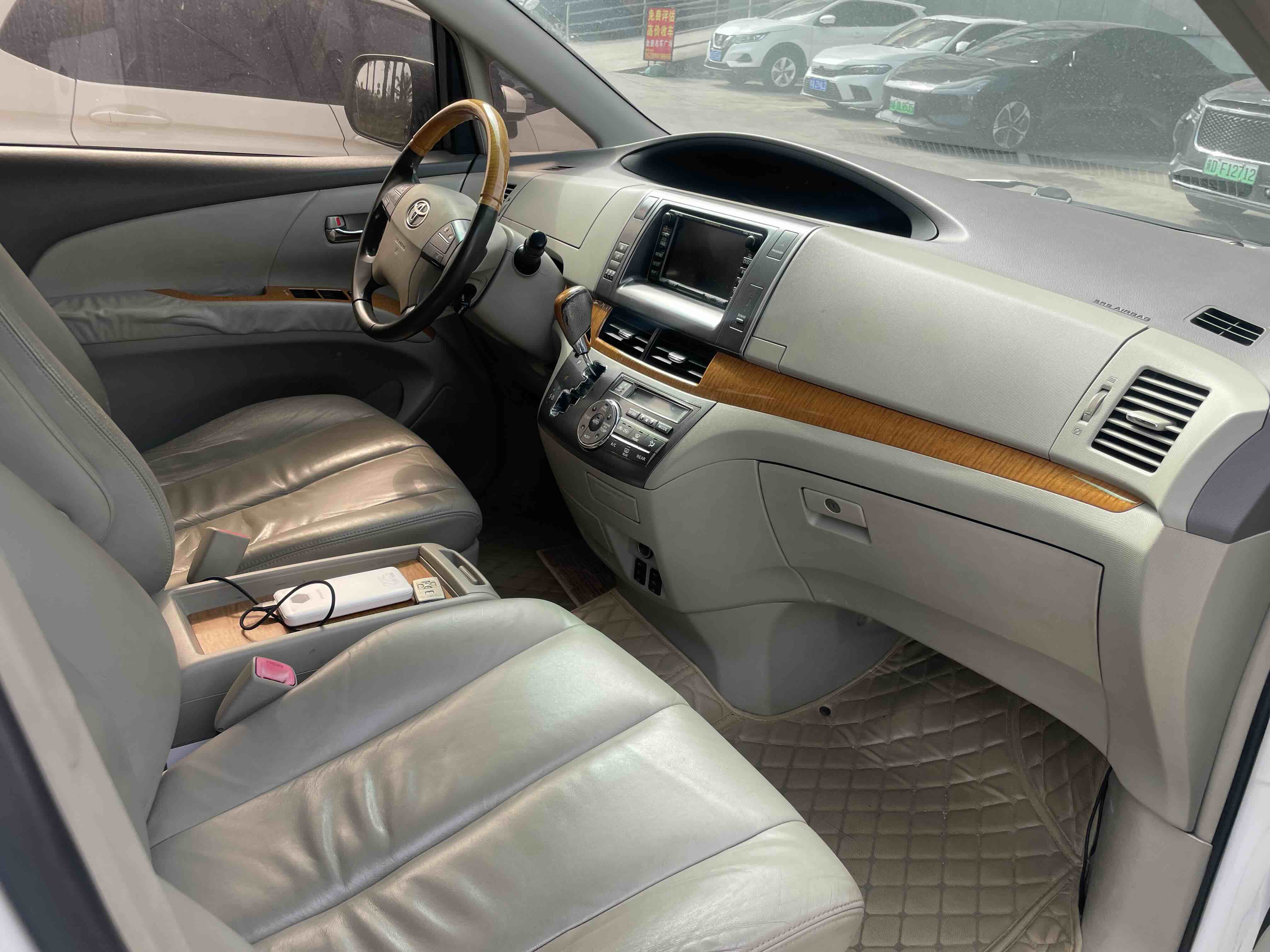 Toyota Previa 2012 #8 Toyota Previa 2012 car image #8