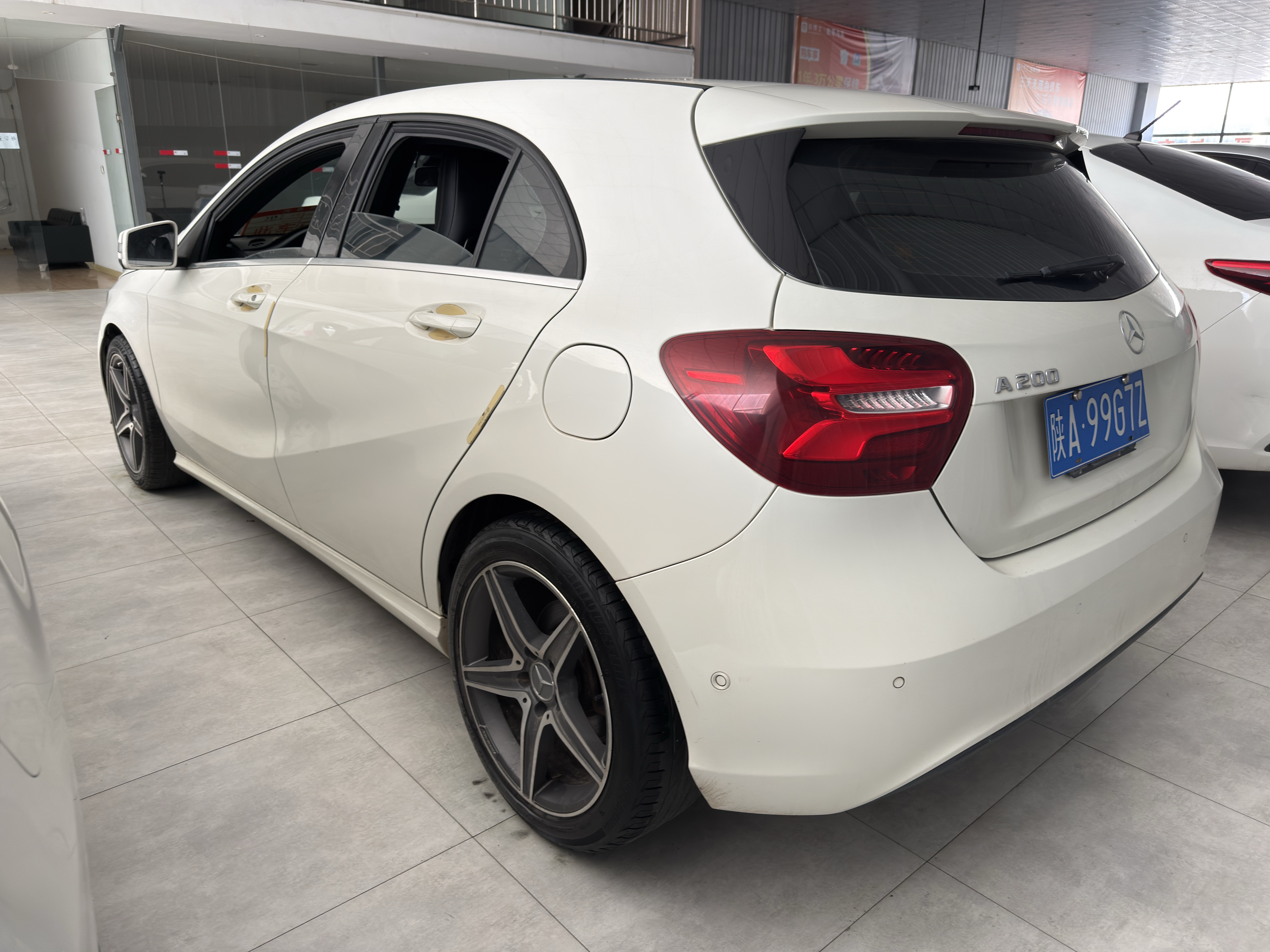 Toyota Sienna 2016 immagine di auto #8