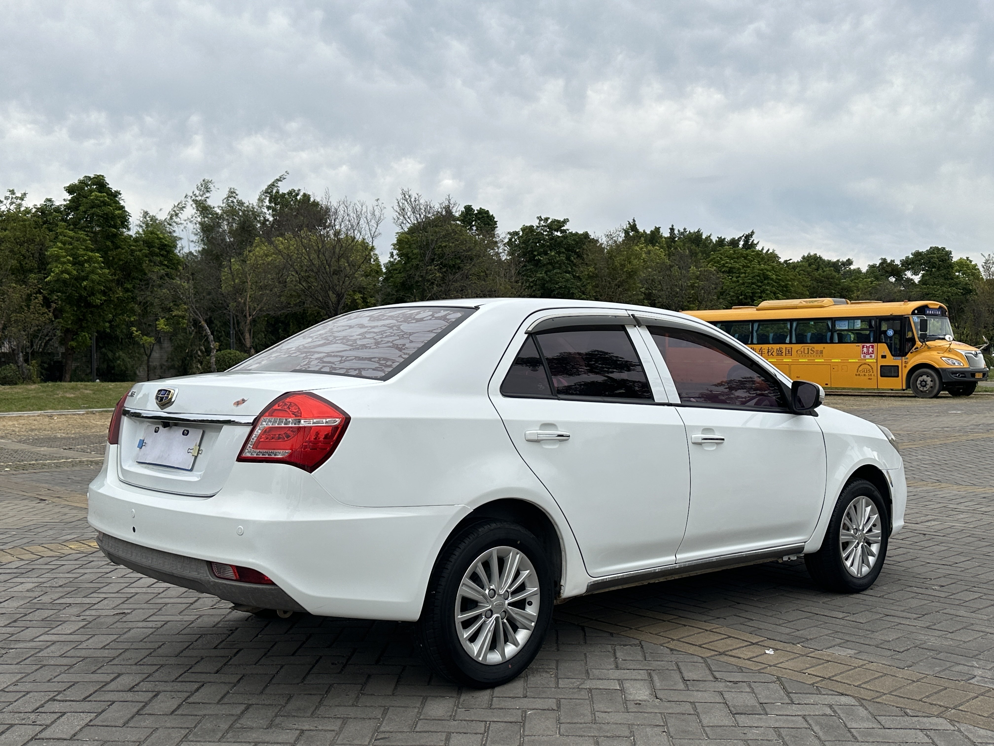 GEELY KingKong 2017 car image #8