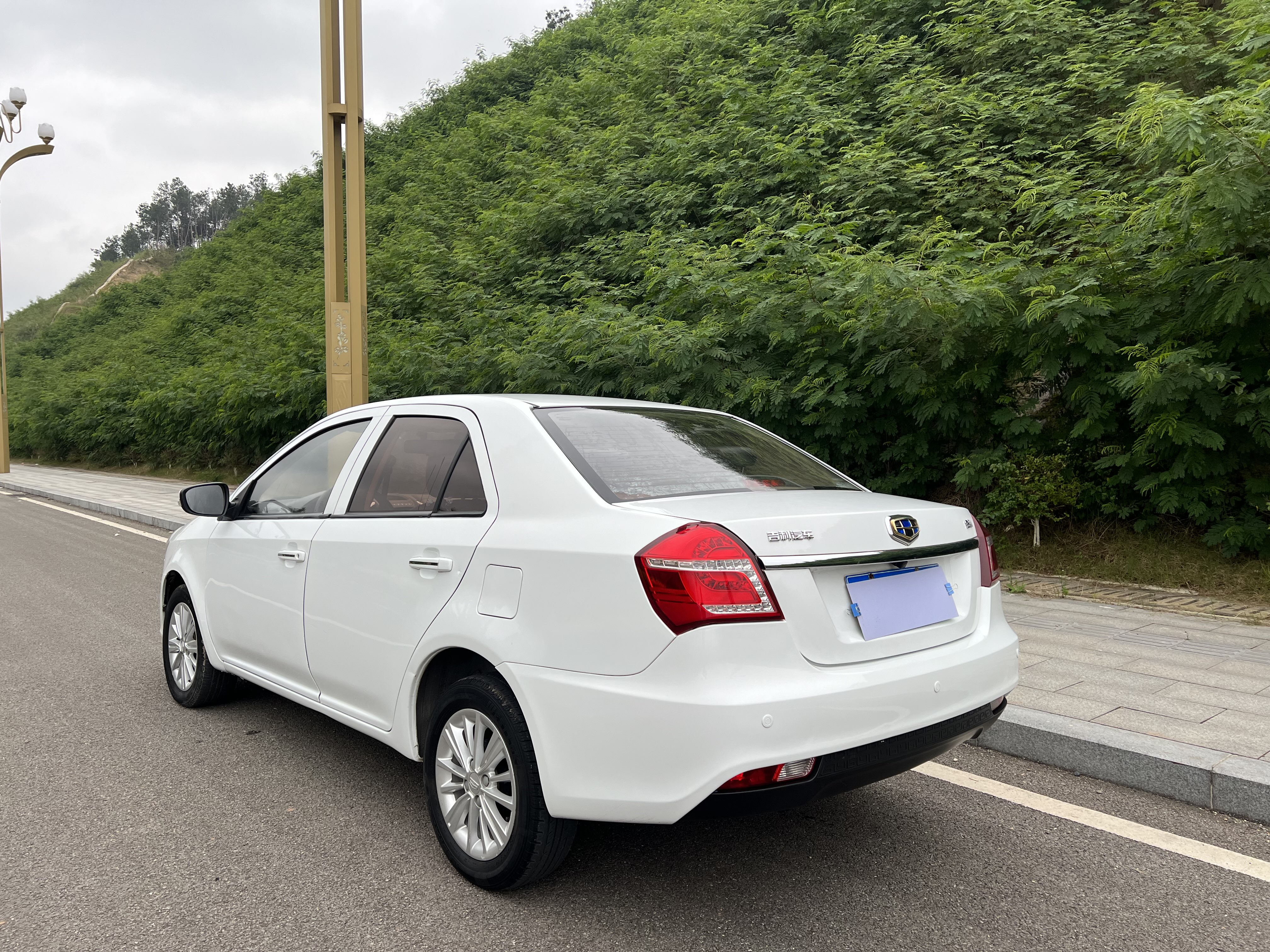 GEELY KingKong 2017 car image #8