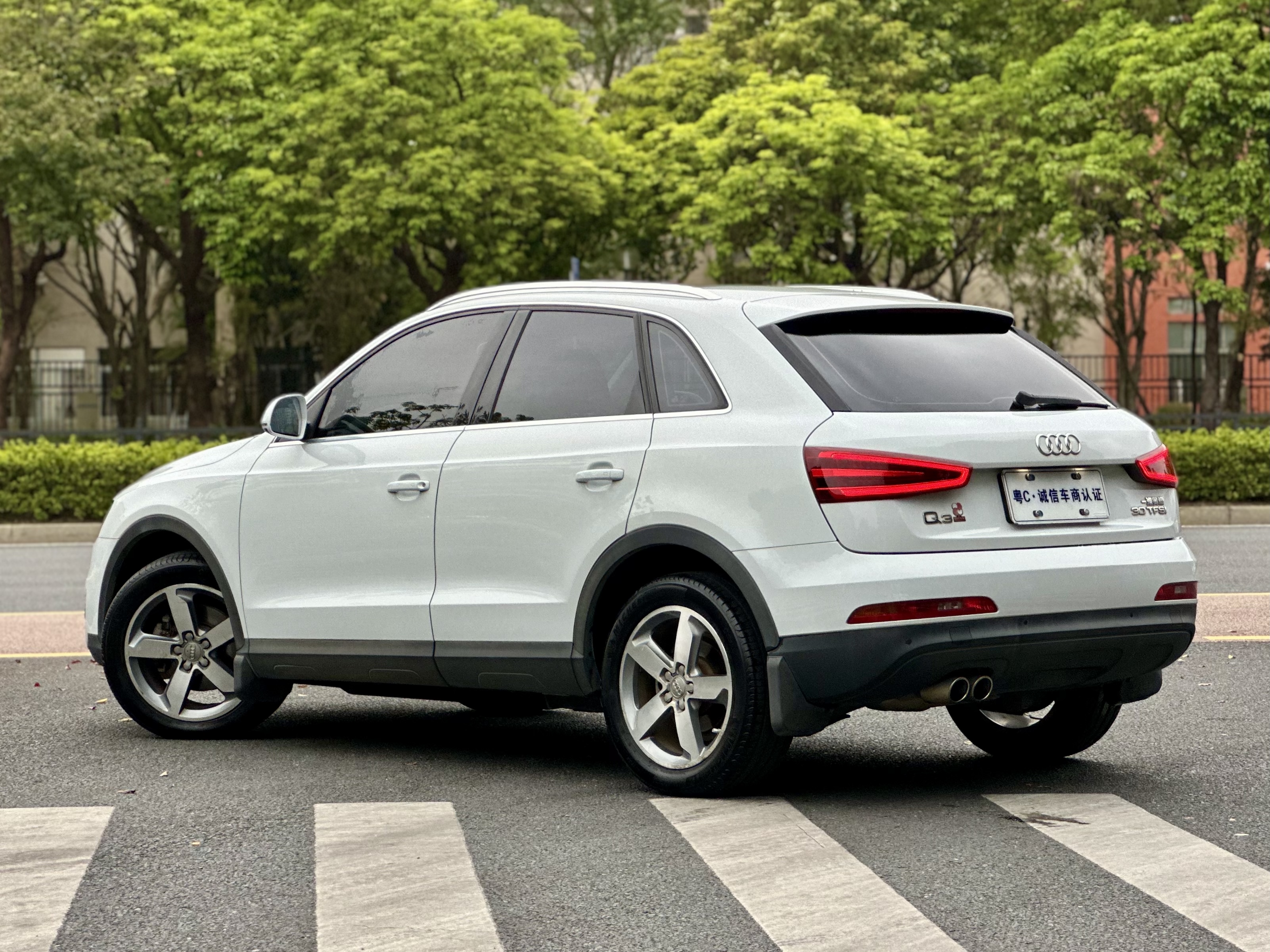 Audi Q3 2016 #8 Audi Q3 2016 car image #8