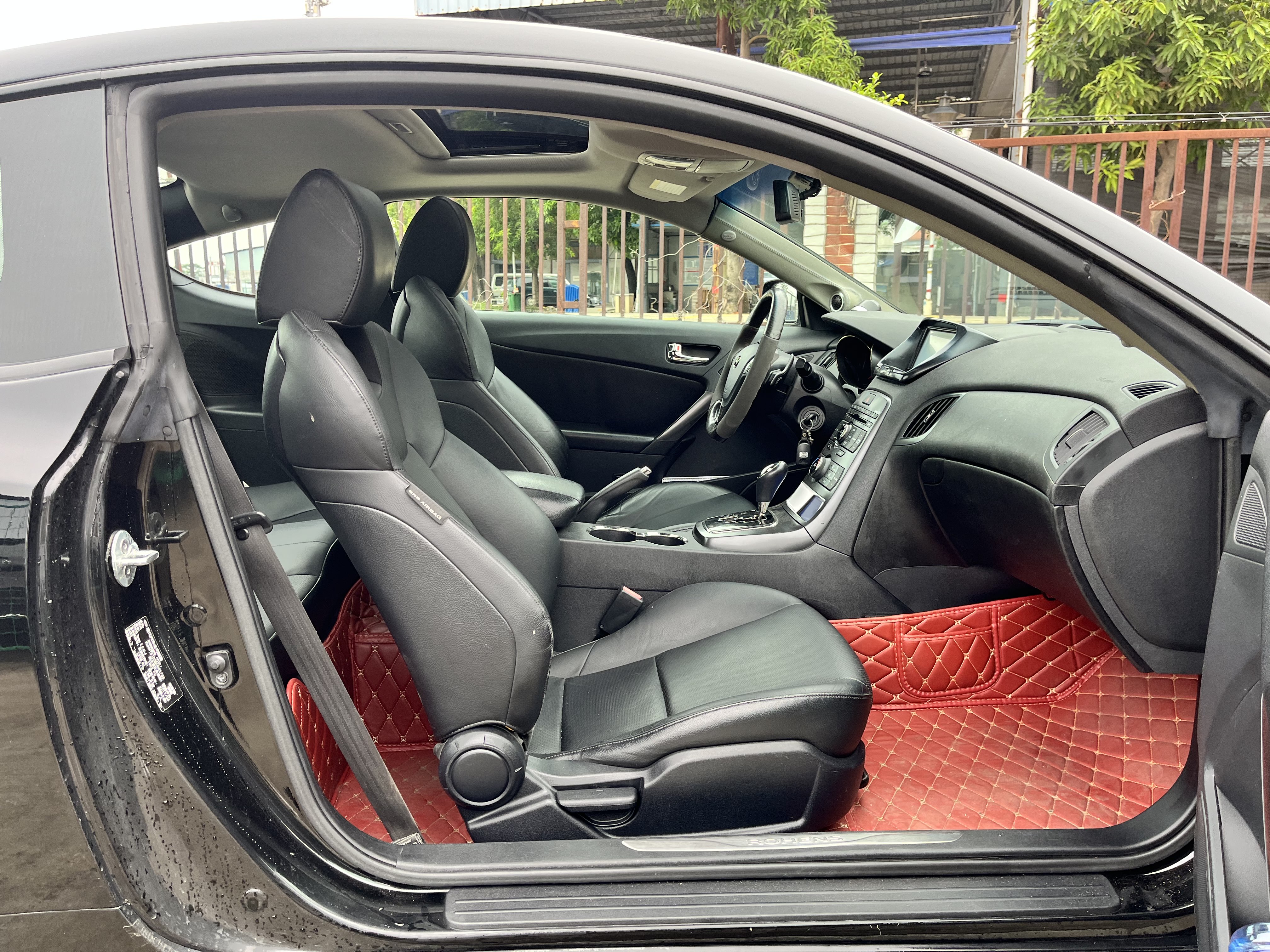 Hyundai Rohens 2013 #8 Hyundai Rohens 2013 car image #8