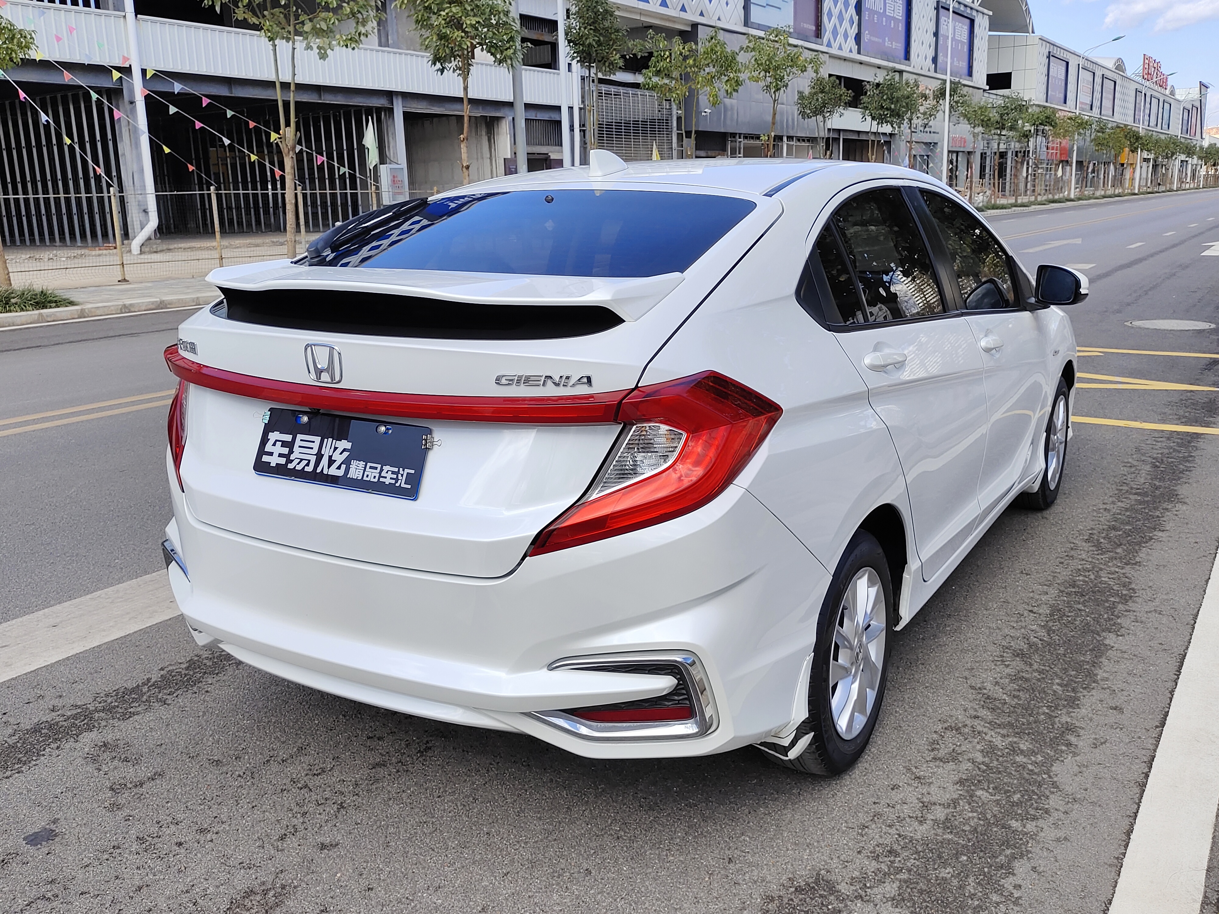 Honda Gienia 2018 car image #8