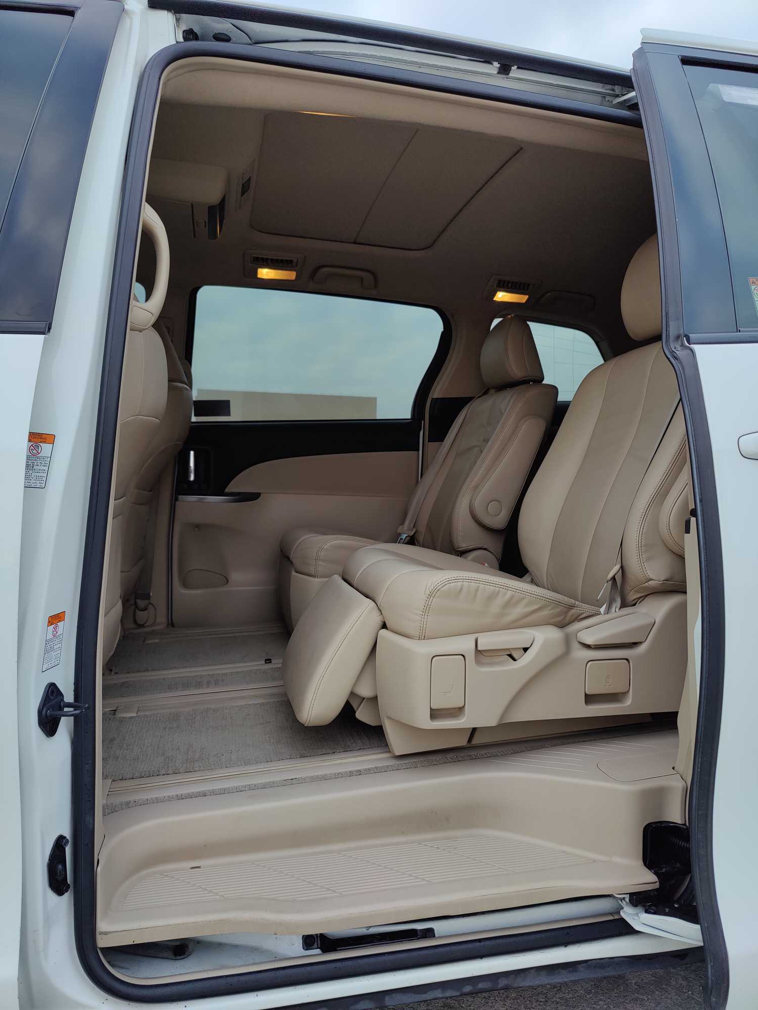 Toyota Previa 2018 car image #8