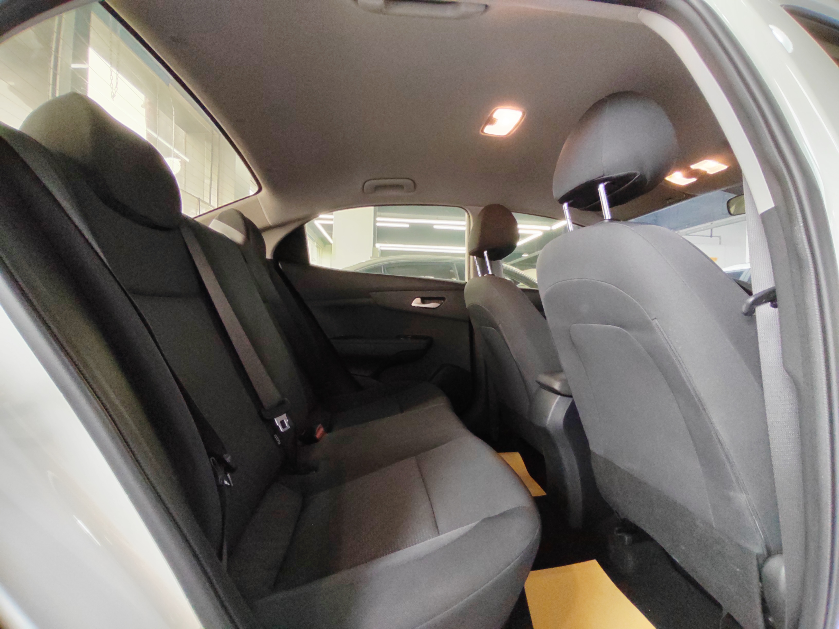 Kia Forte 2020 car image #8