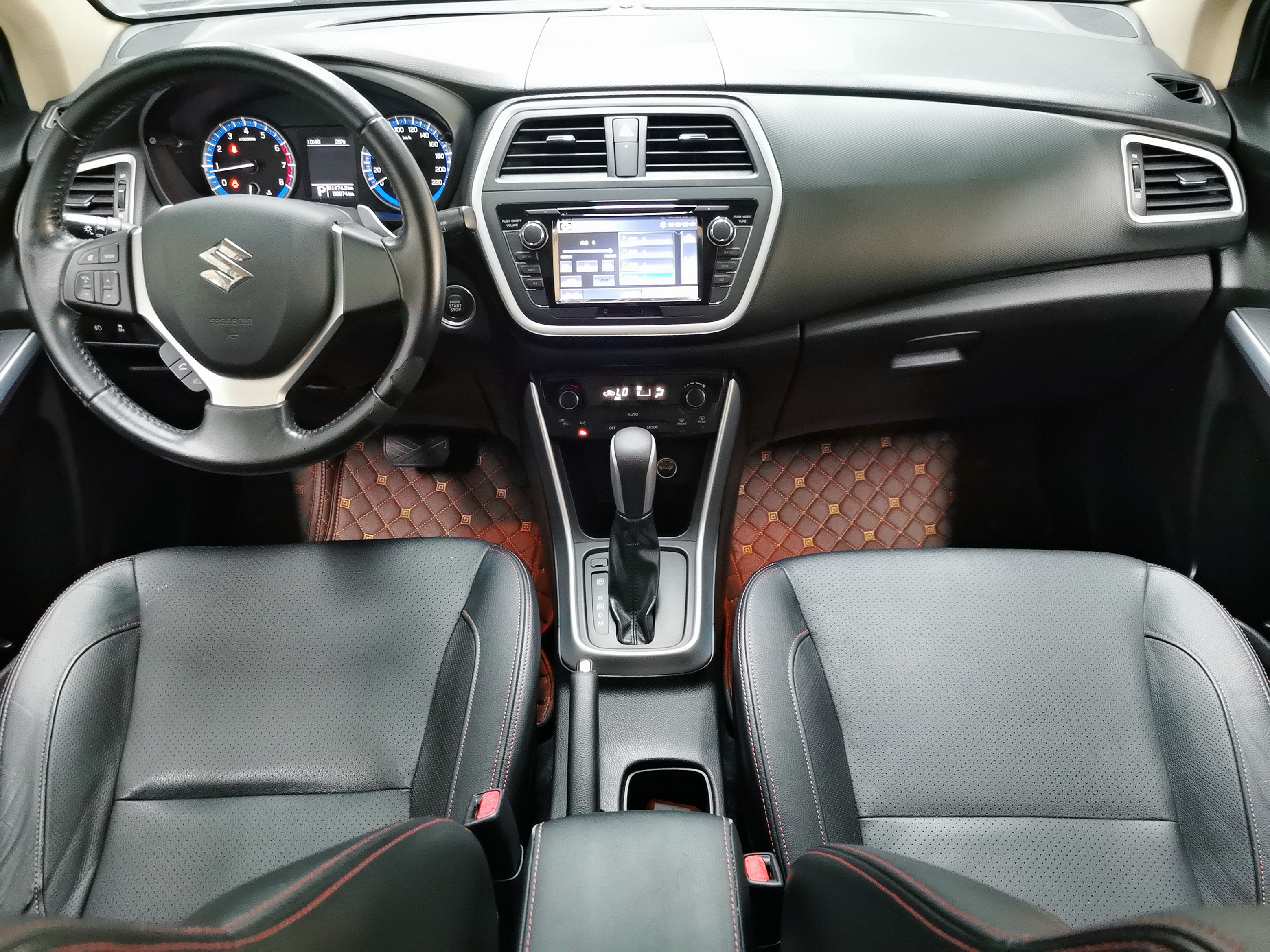 Suzuki S-Cross 2015 صورة سيارة #8