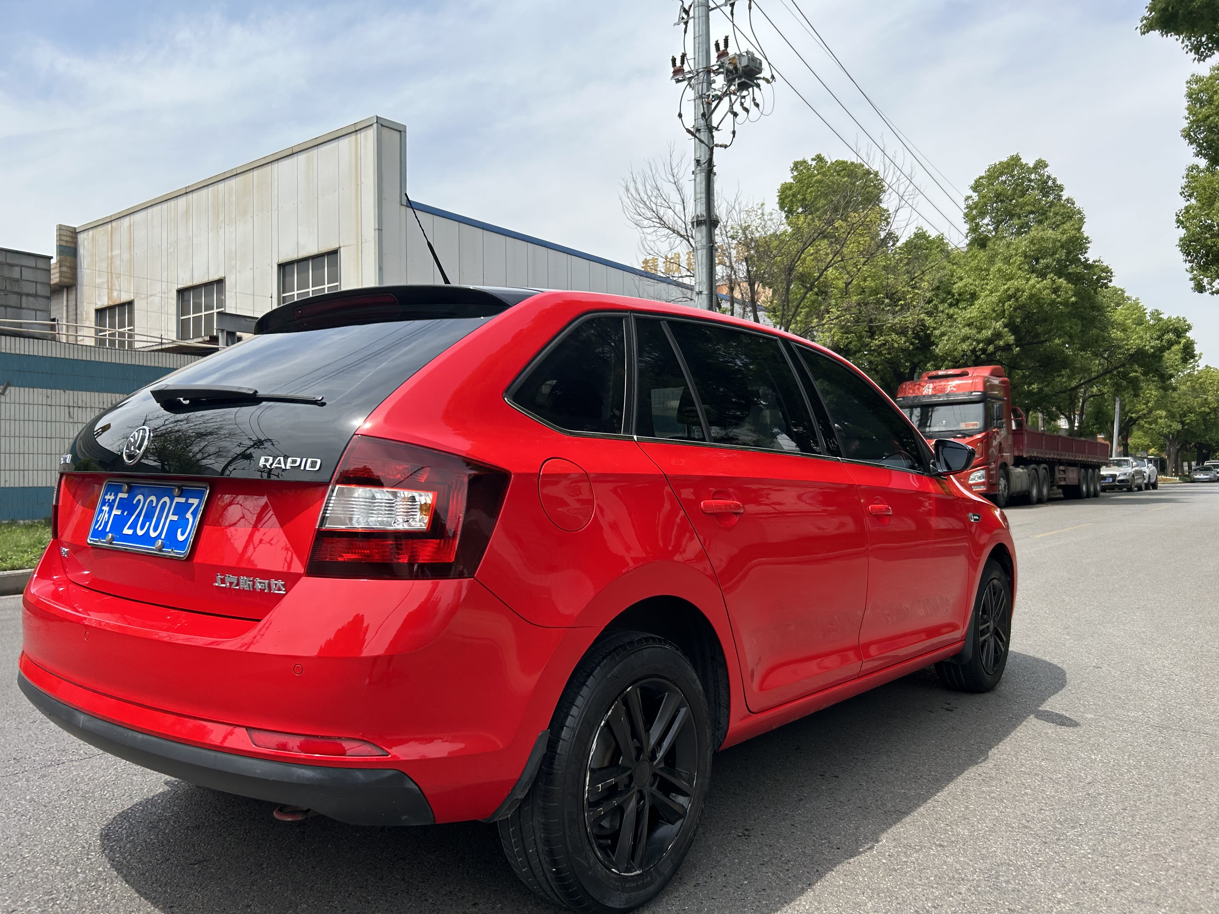 Skoda Rapid Spaceback 2016 car image #8