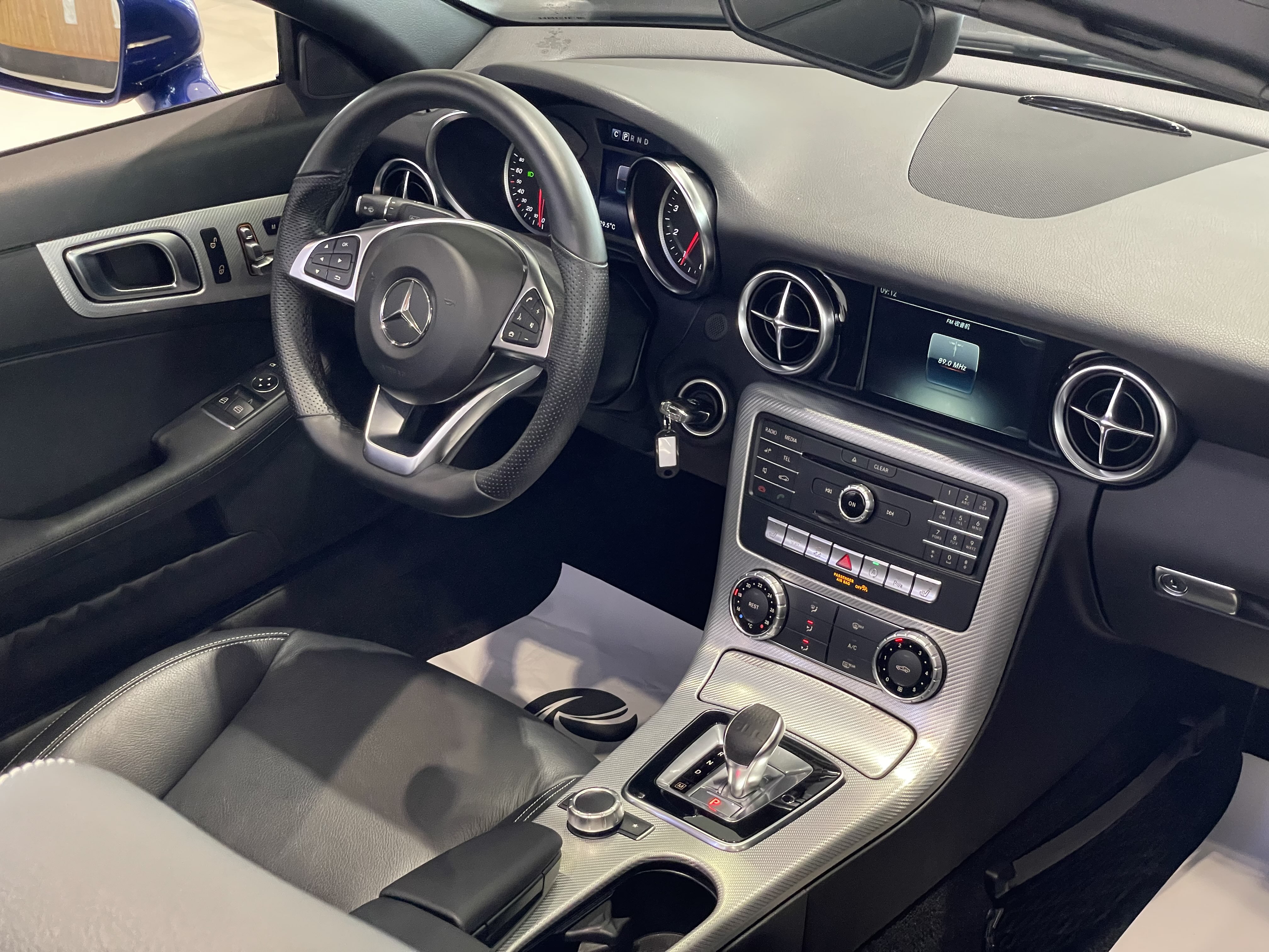 Mercedes-Benz SLC Class 2019 #8 Mercedes-Benz SLC Class 2019 car image #8