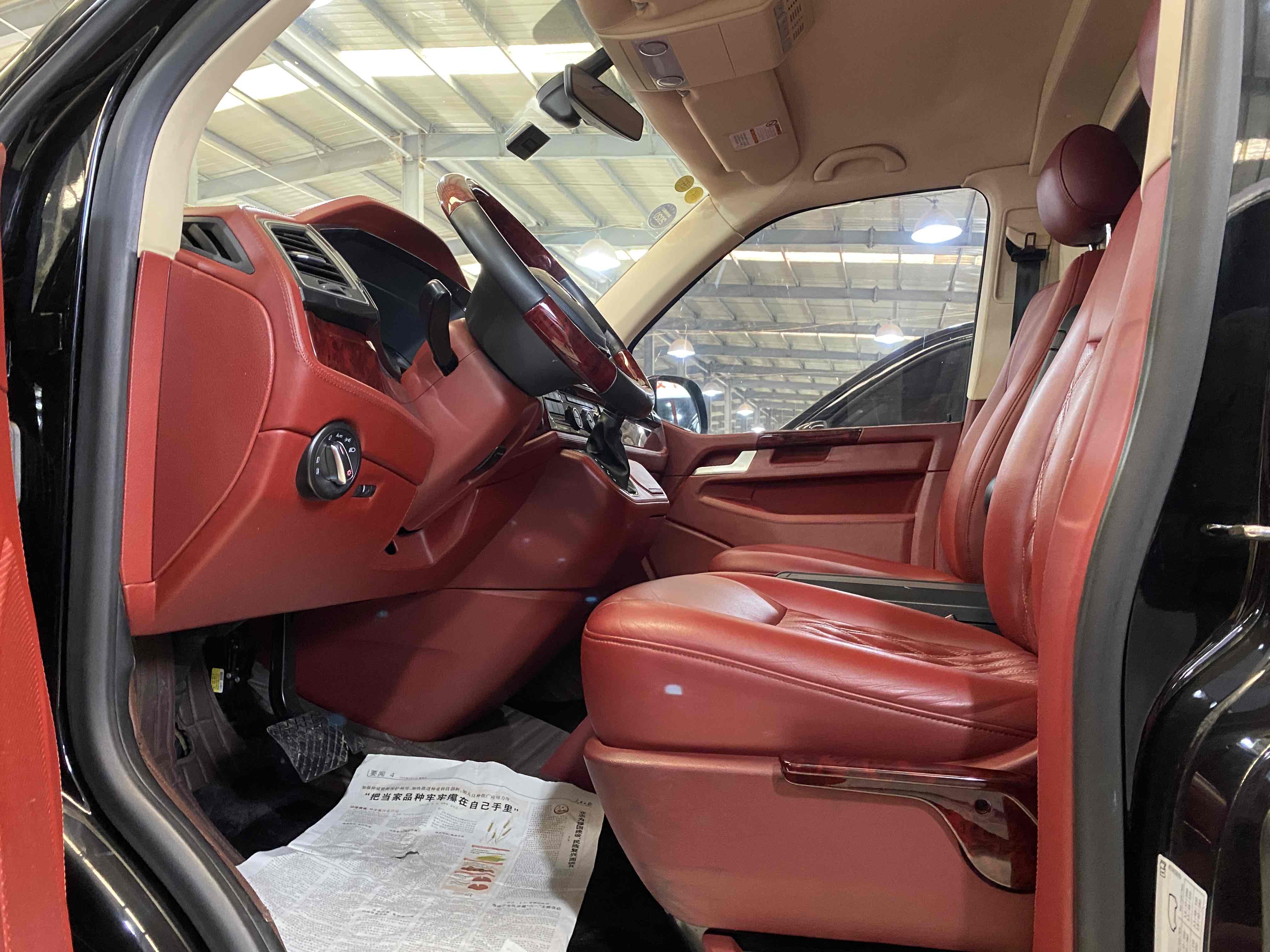 Volkswagen Caravelle 2019 car image #8