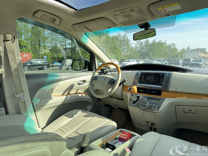 Toyota Previa 2011 car image #8