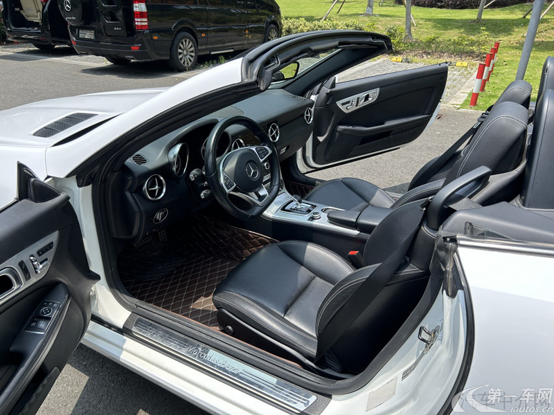 Mercedes-Benz SLC Class 2017 #8 Mercedes-Benz SLC Class 2017 car image #8