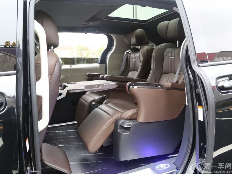 Toyota Granvia 2023 #8 Toyota Granvia 2023 car image #8