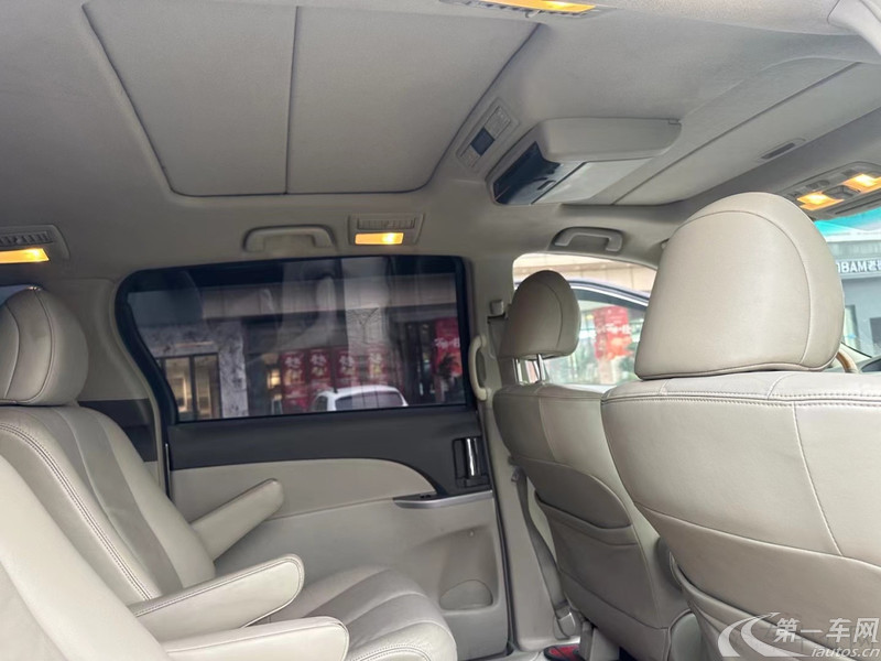 Toyota Previa 2010 car image #8