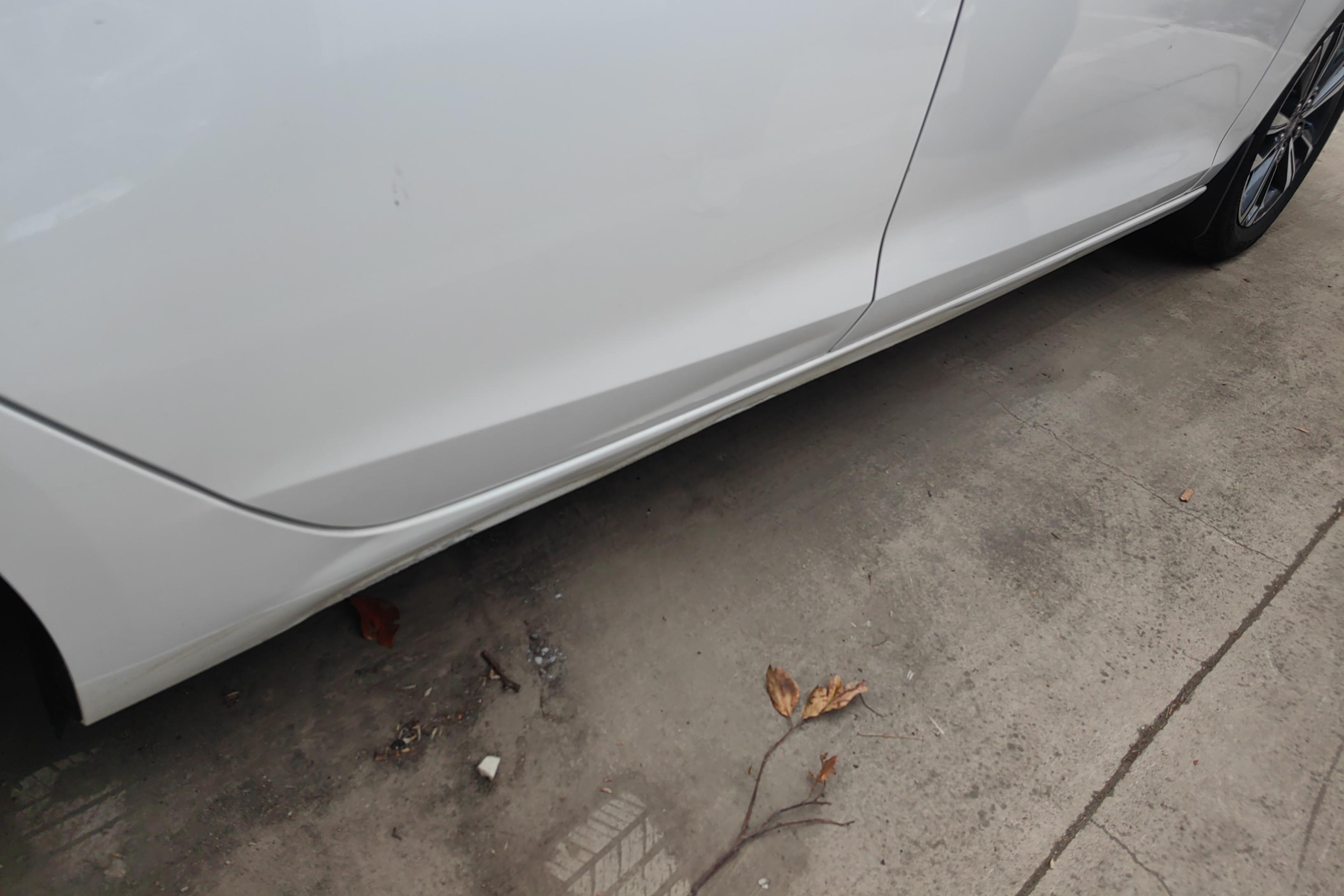 Ford Escort 2021 car image #8