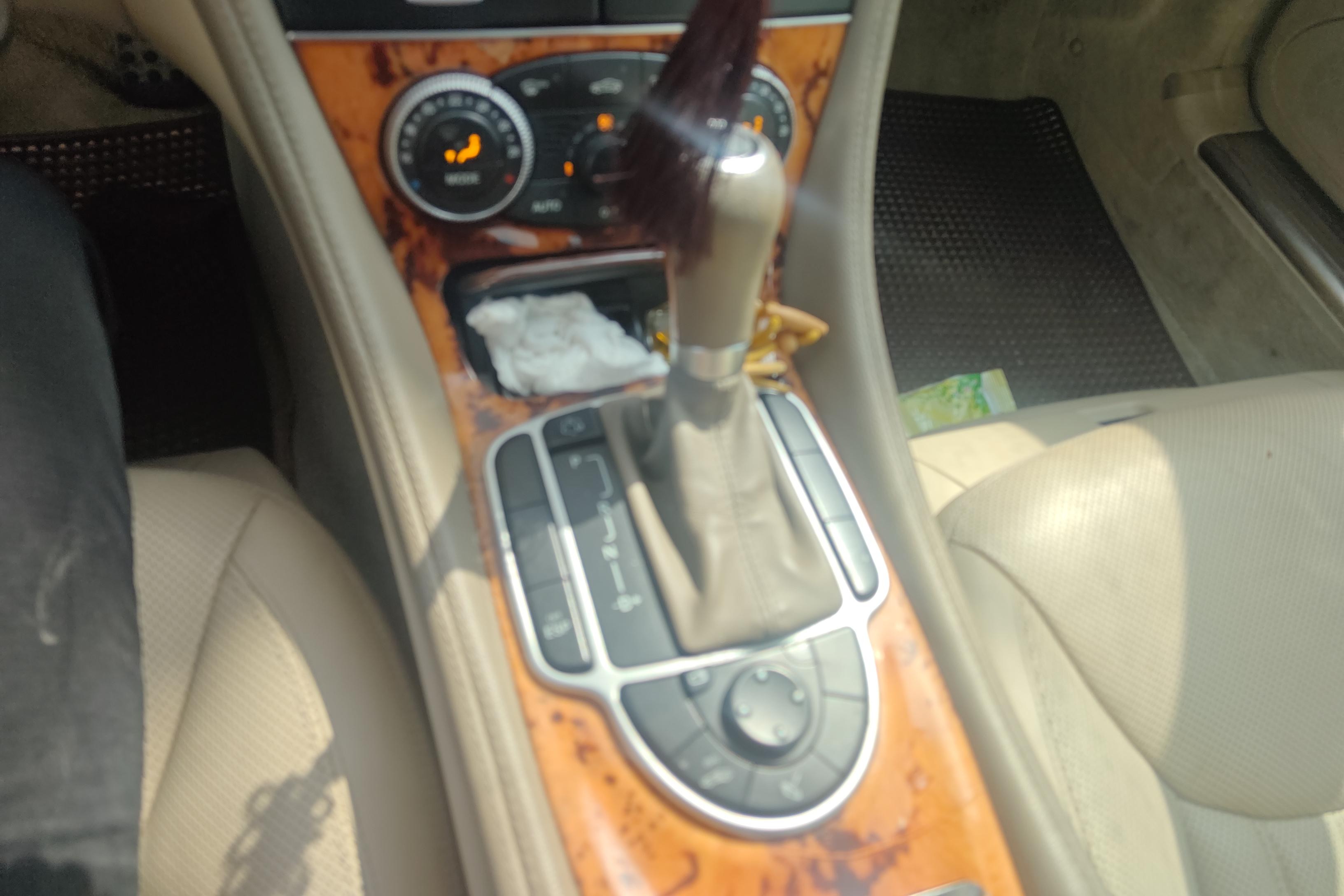 Mercedes-Benz SL Class 2010 #8 Mercedes-Benz SL Class 2010 car image #8