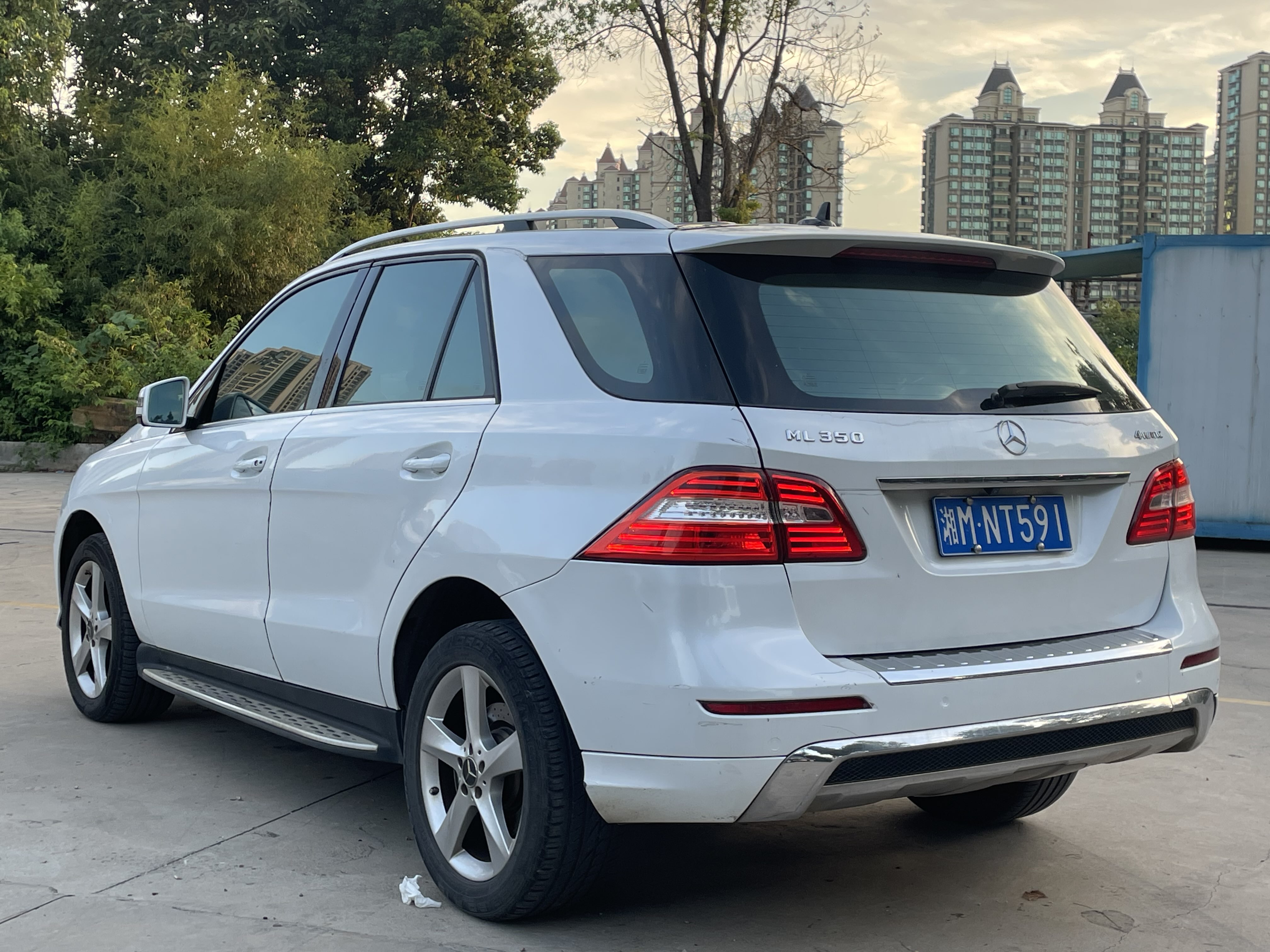 Mercedes-Benz M Class 2012 car image #8