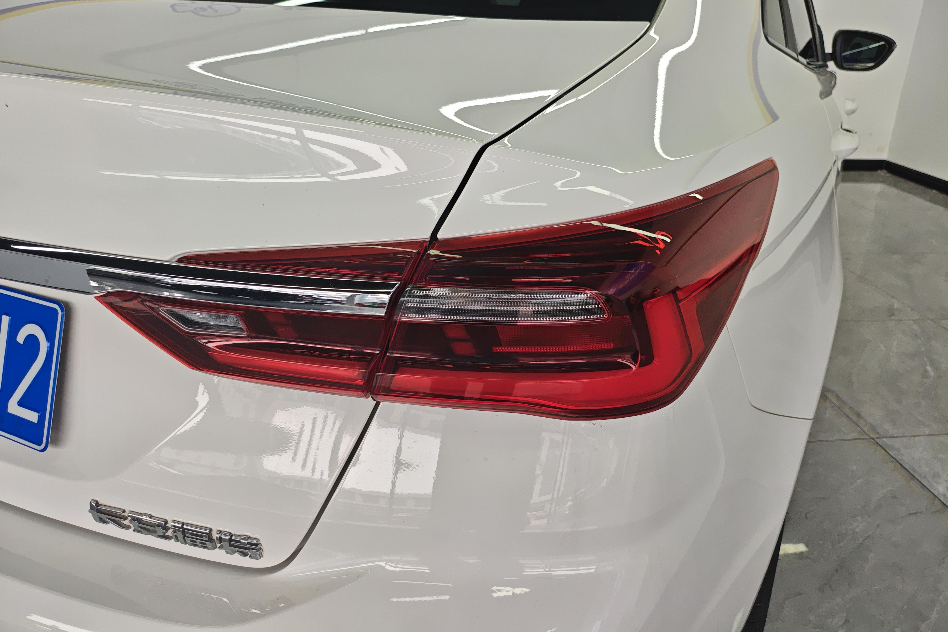 Ford Escort 2022 car image #8