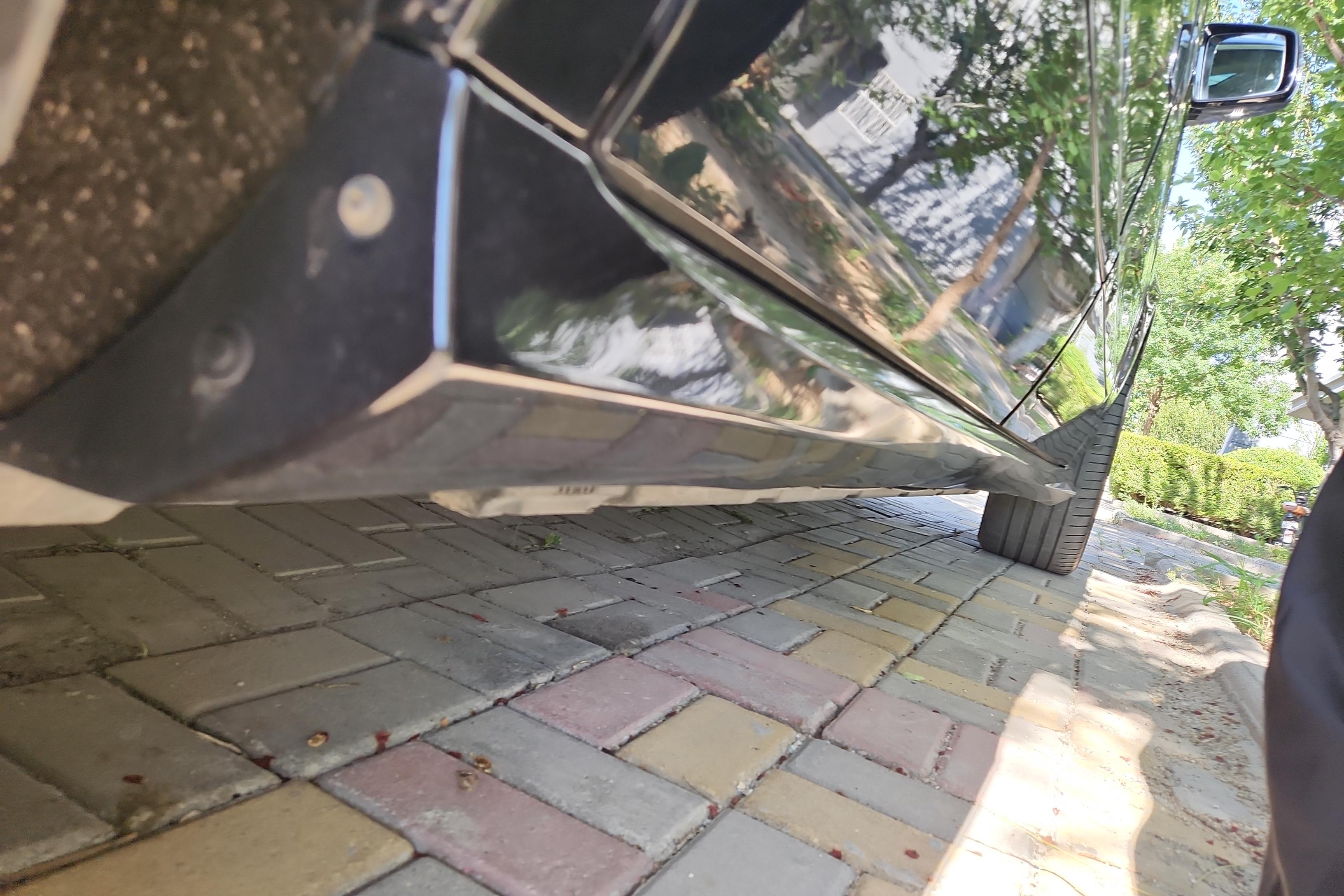 Mercedes-Benz R Class 2017 car image #8