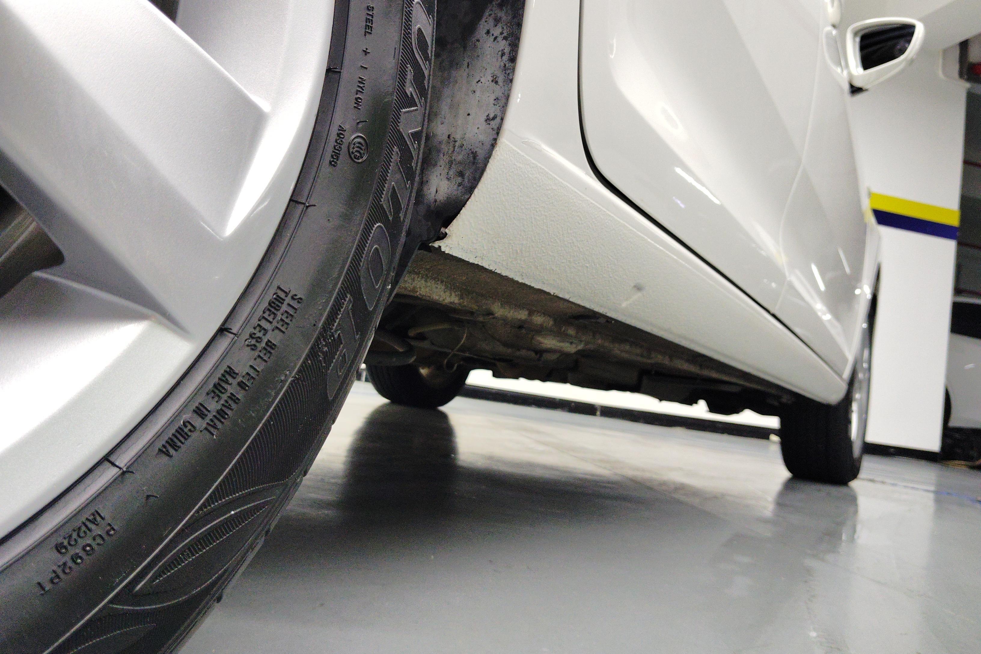 Skoda Rapid Spaceback 2016 car image #8