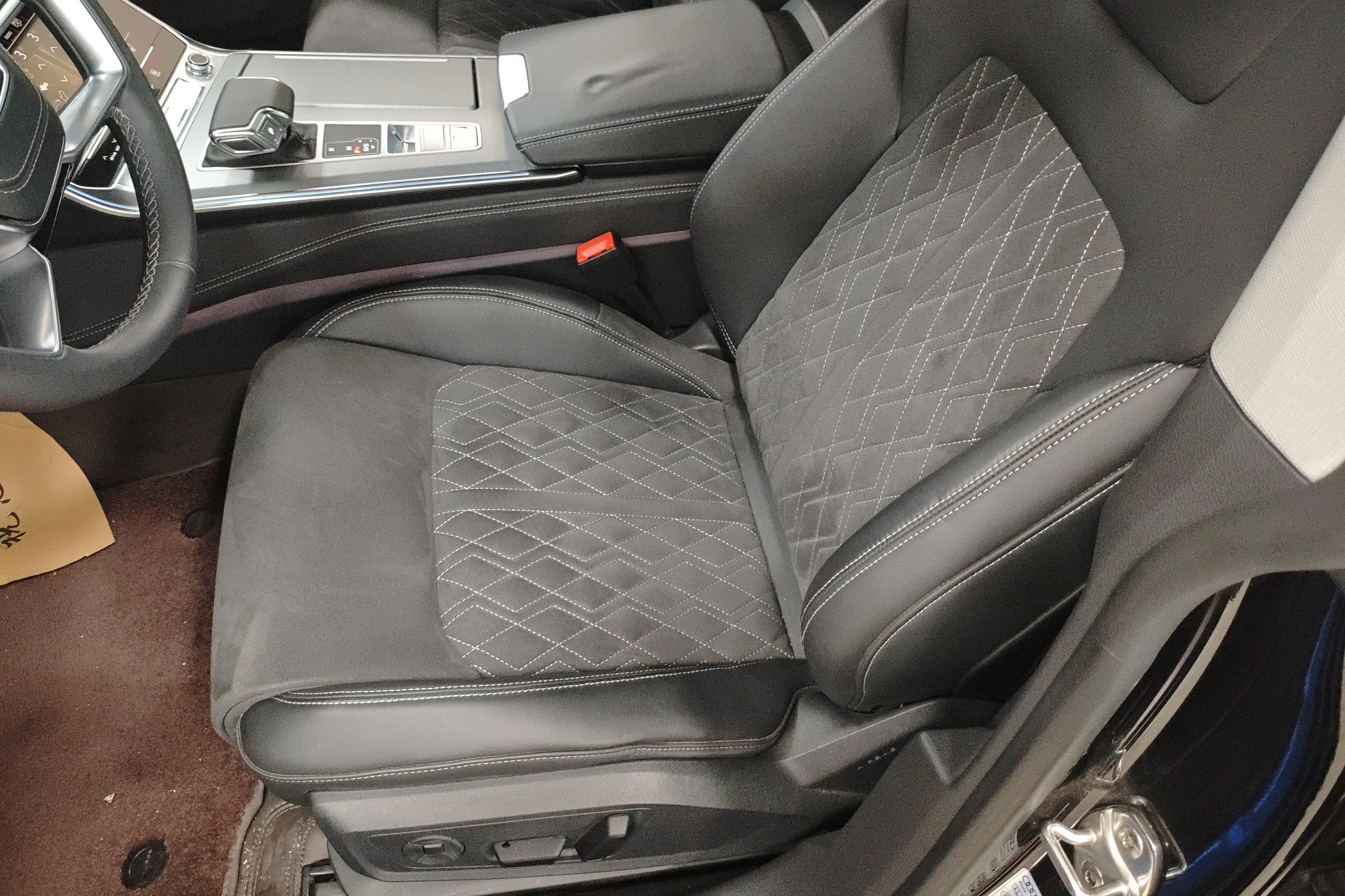 Audi A7L 2024 #8 Audi A7L 2024 car image #8