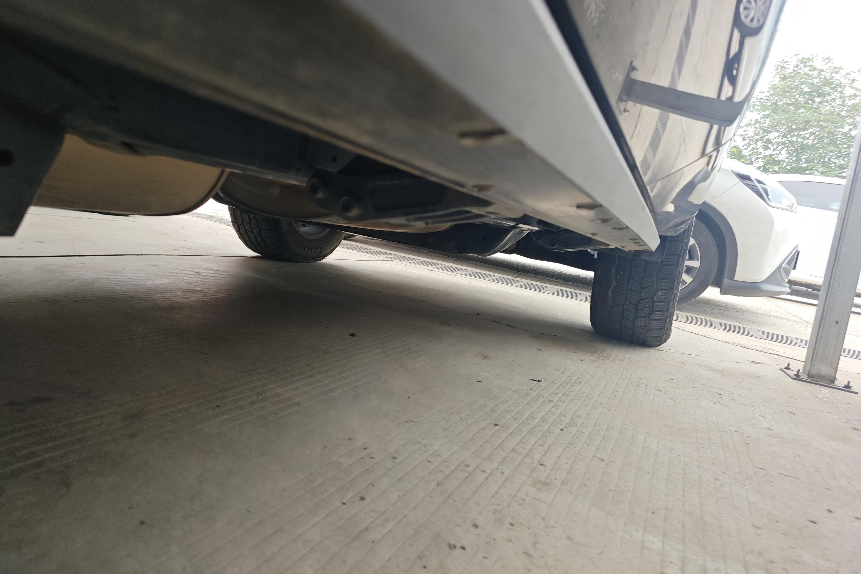 Tank 400 2024 car image #8