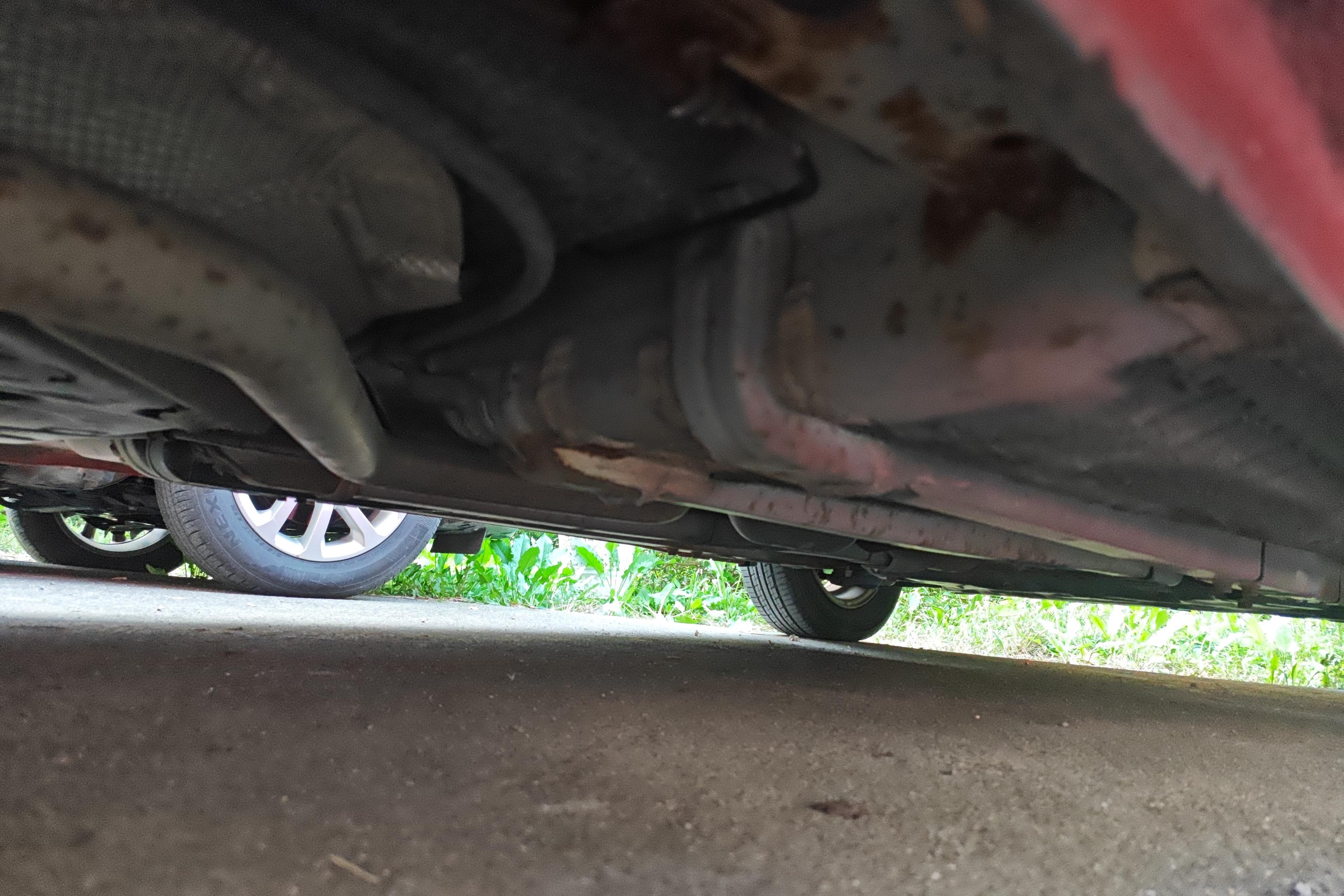 Hyundai Reina 2014 car image #8