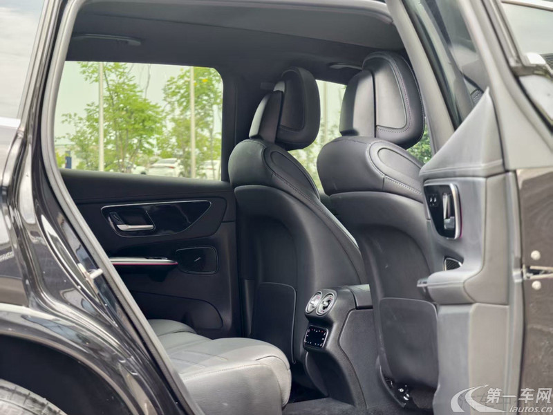 Mercedes-Benz GLC Class 2024 immagine di auto #8