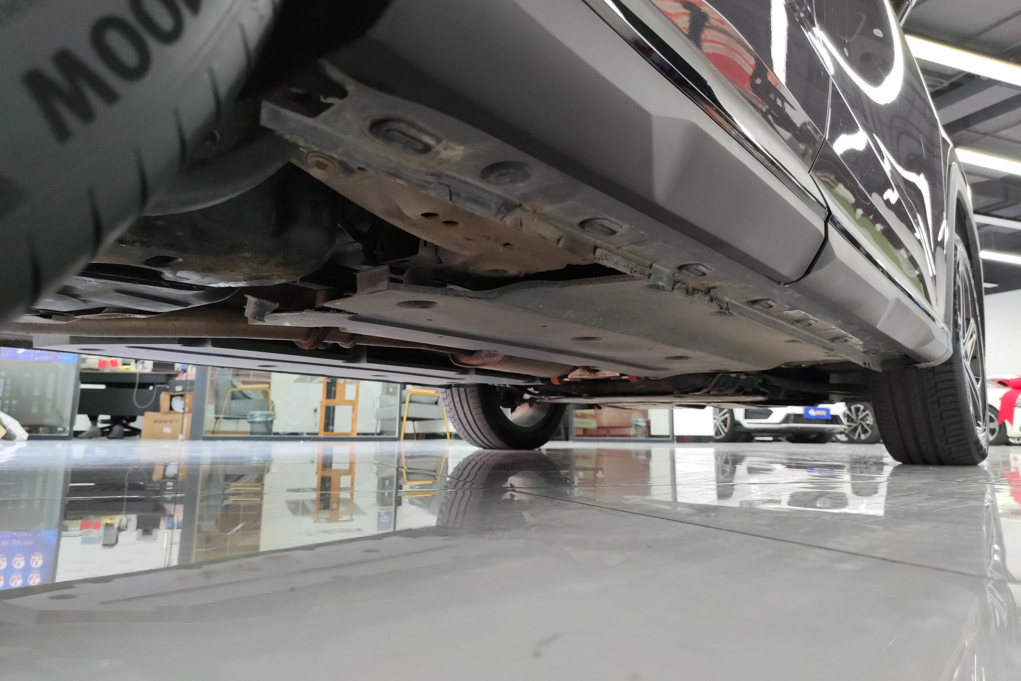 MG ES5 2022 car image #8