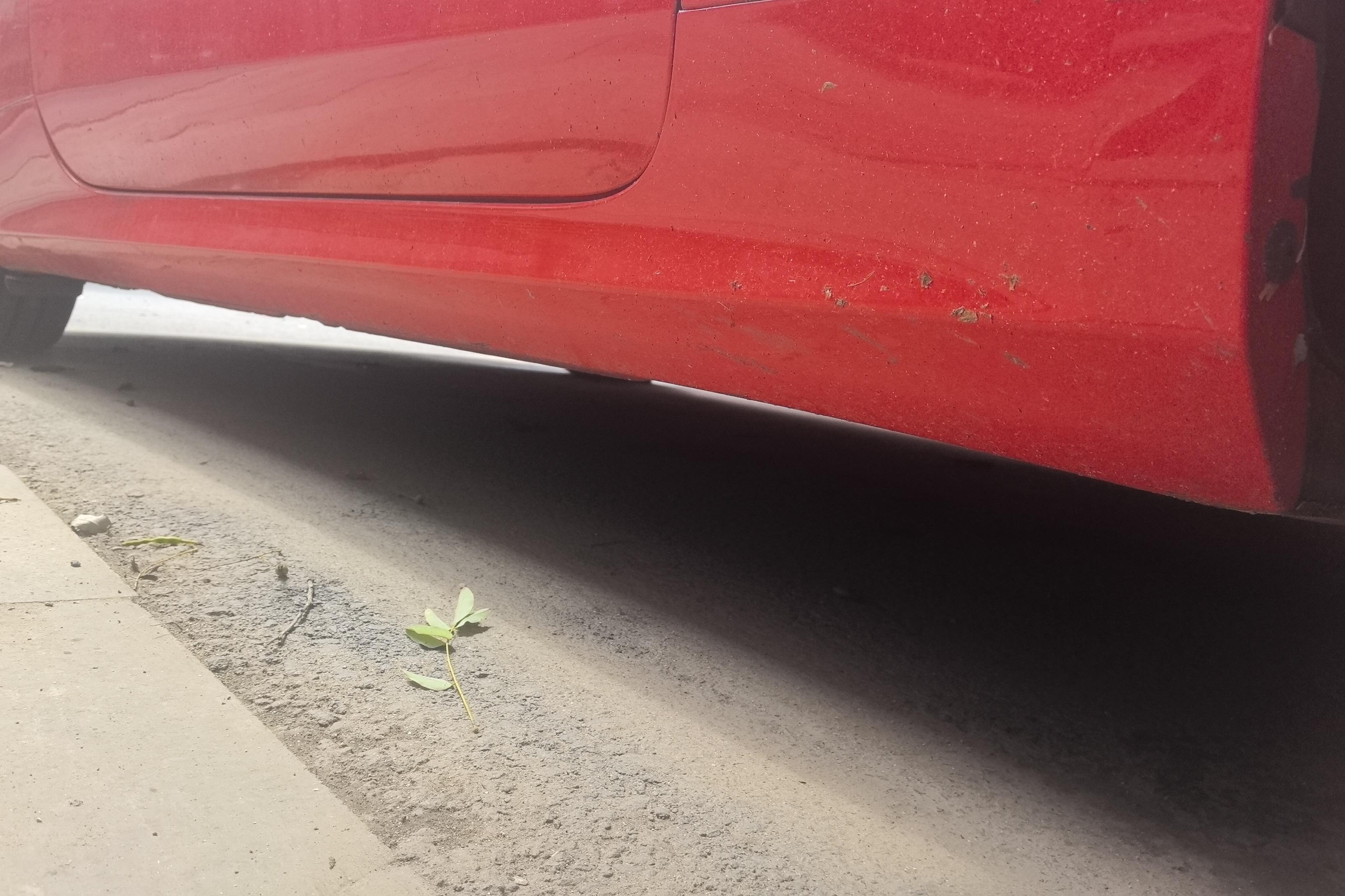 Hyundai Rohens 2011 car image #8