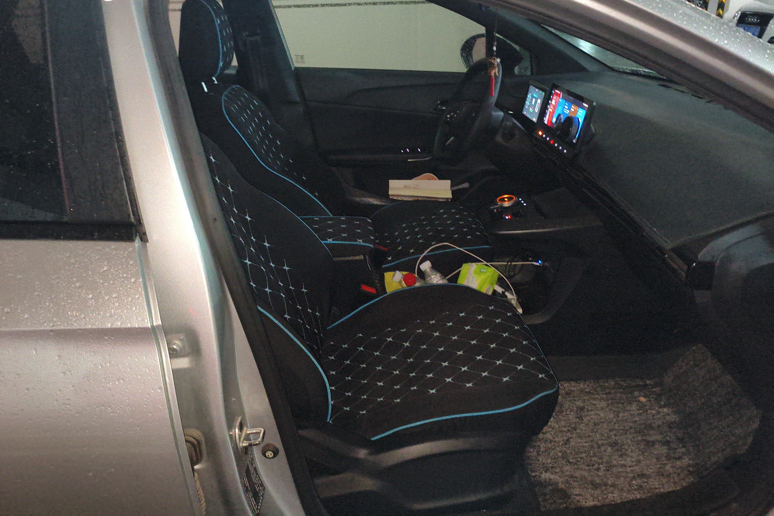 MG 4 EV 2023 #8 MG 4 EV 2023 car image #8