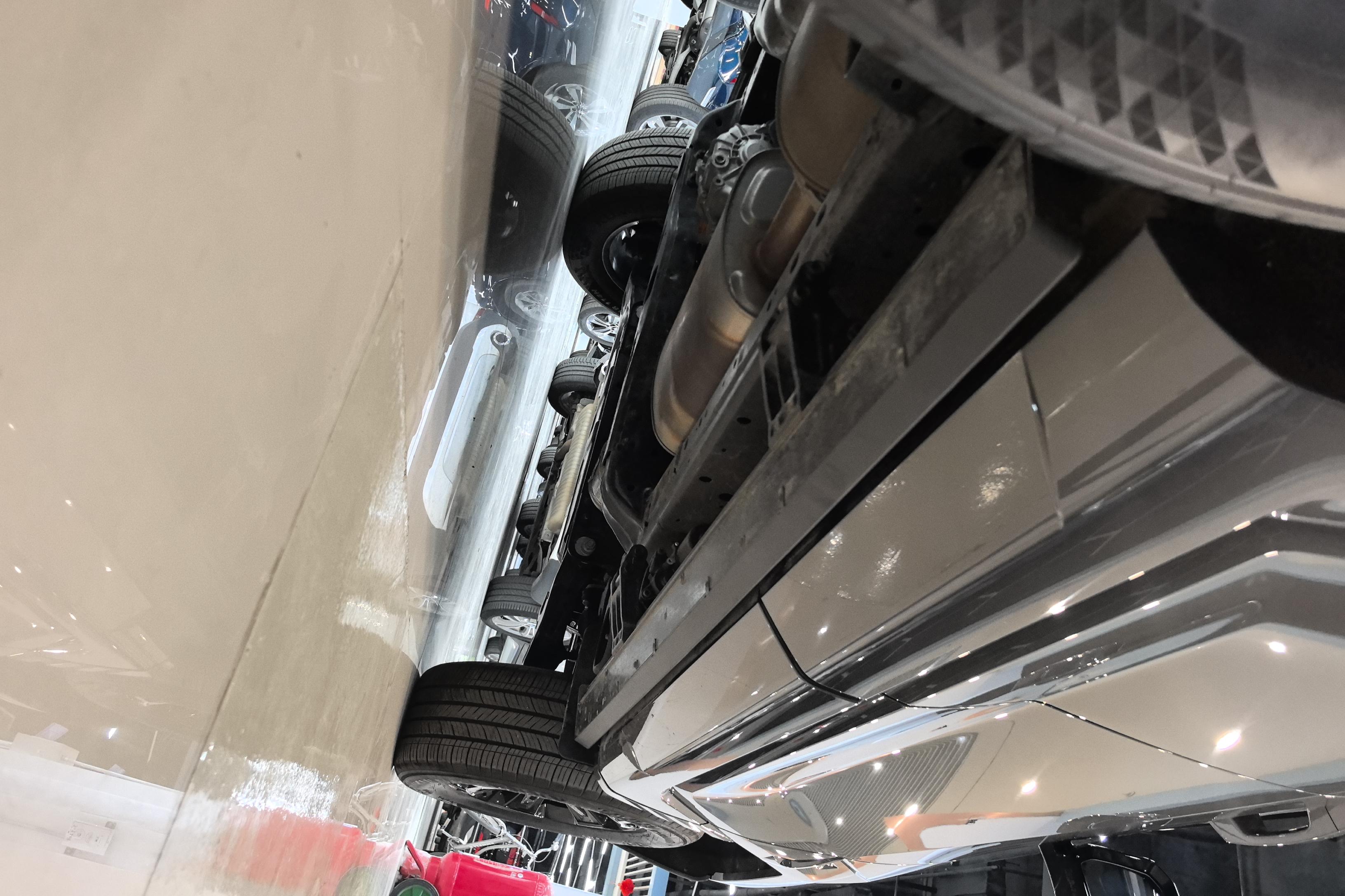 Tank 400 2024 car image #8