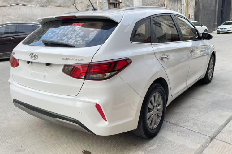 Hyundai Celesta Wagon 2018 #8 Hyundai Celesta Wagon 2018 car image #8