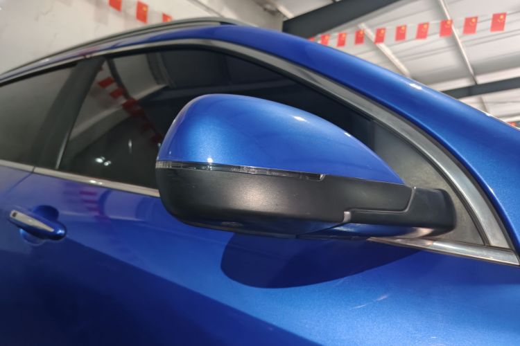 Haval H2s 2017 #8 Haval H2s 2017 car image #8