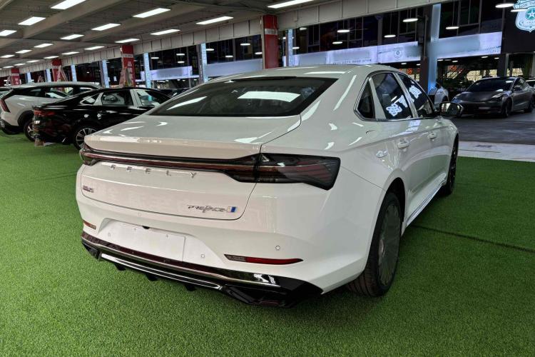 GEELY PrefaceL car image #8