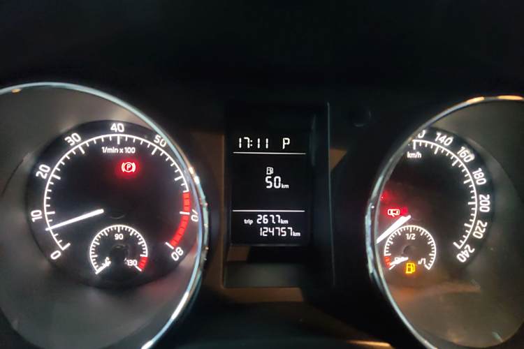 Skoda Yeti (Imported) 2015 car image #8