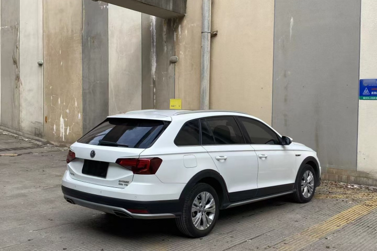 Volkswagen C-Trek 2018 immagine di auto #8