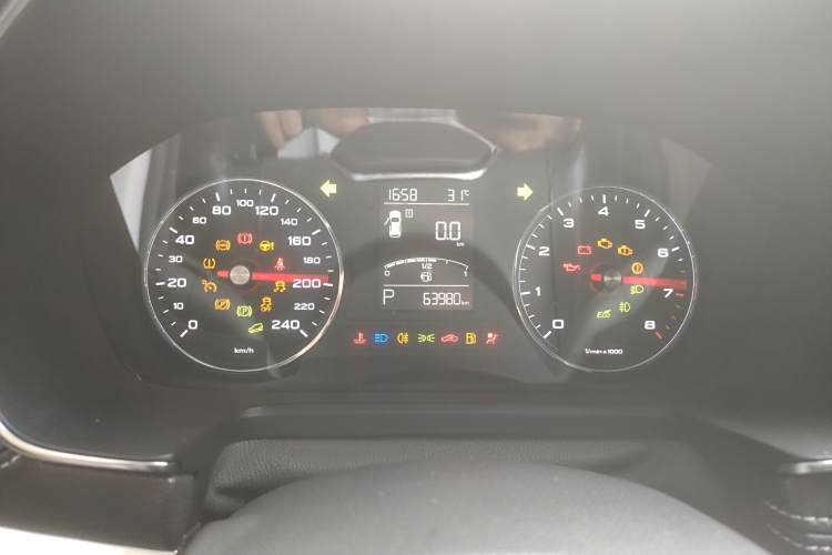 Roewe RX5 2016 изображение автомобиля #8