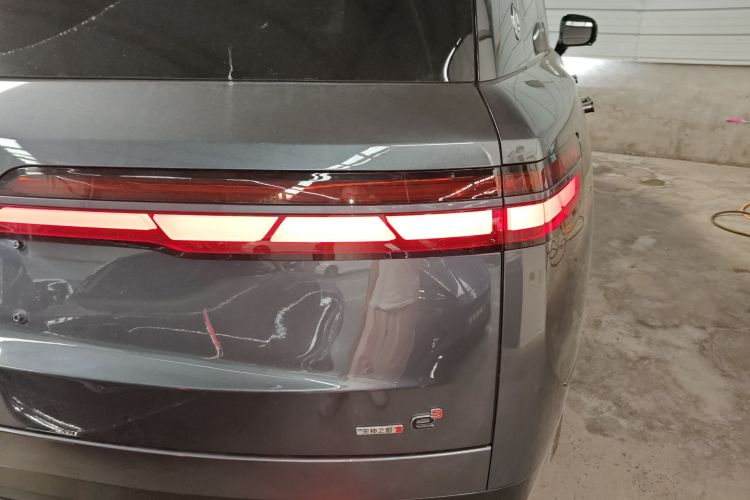 Denza N9 2025 #8 Denza N9 2025 car image #8