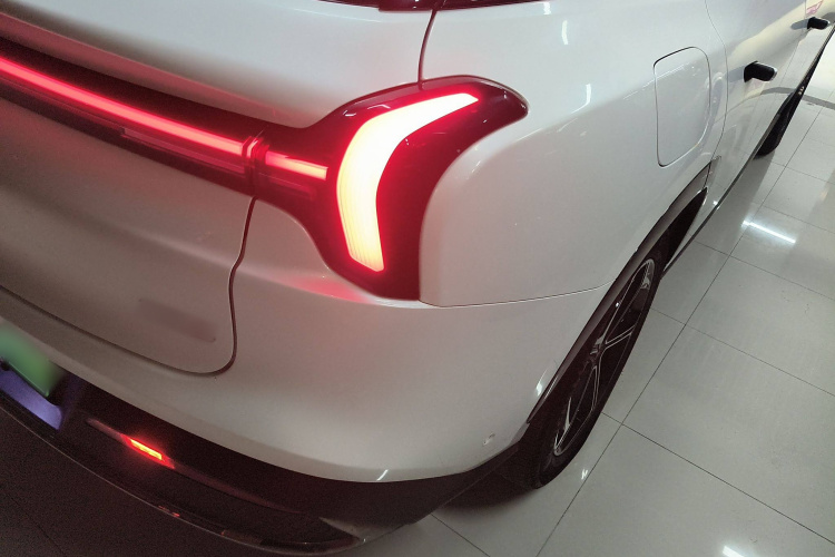 Neta L 2024 imagen de coche #8