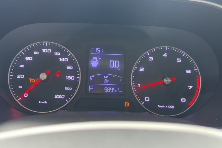 Roewe RX3 2018 car image #8