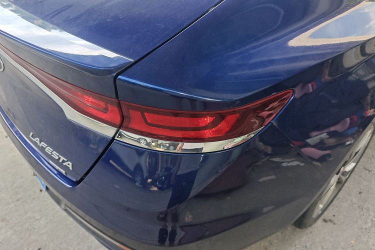 Hyundai Lafesta 2019 car image #8