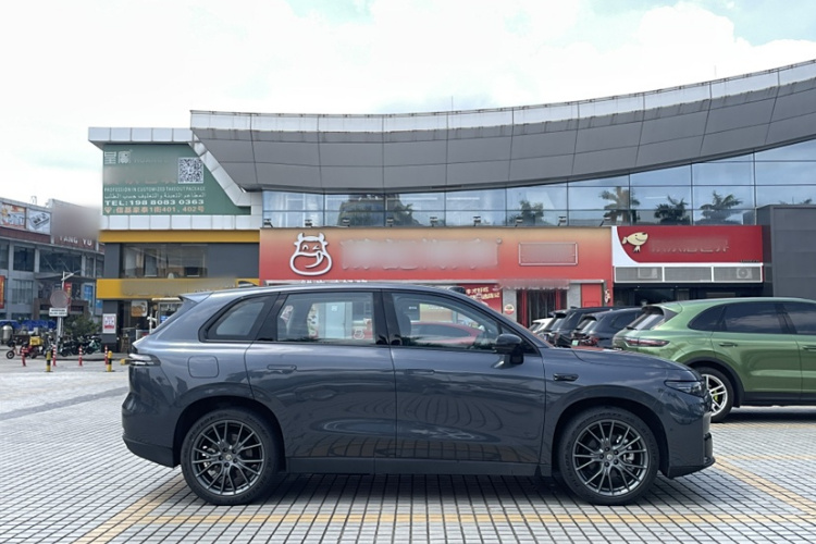 零跑汽车 零跑C10 2024 汽车图片 #8