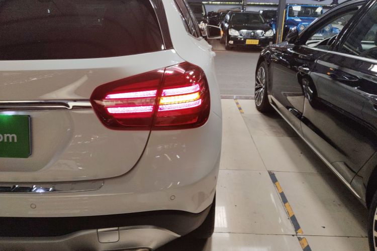 Mercedes-Benz GLA Class (Imported) 2019 car image #8