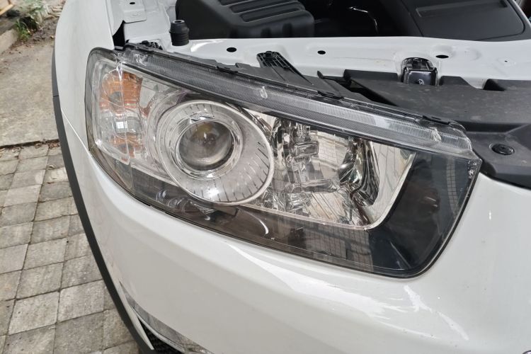 Chevrolet Captiva (Imported) 2015 car image #8