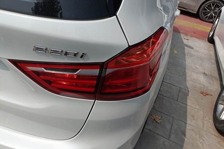 BMW 2 Series Gran Tourer 2020 immagine di auto #8