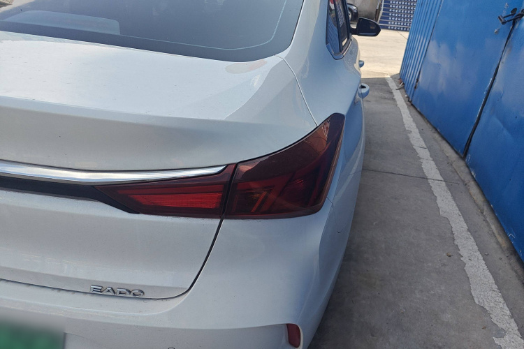 Changan Eado EV 2022 #8 Changan Eado EV 2022 car image #8