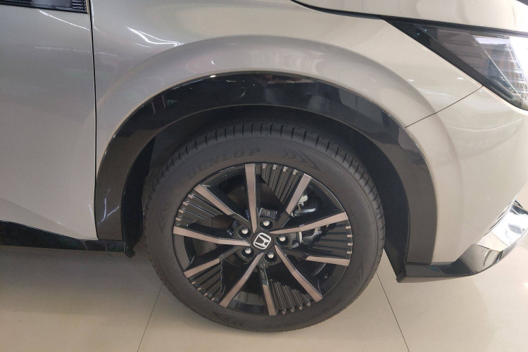 Honda e:NP2 car image #8